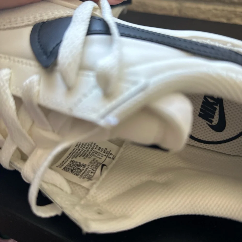 Nike Waffle Debut Women’s Shoes - Picture 5 of 5